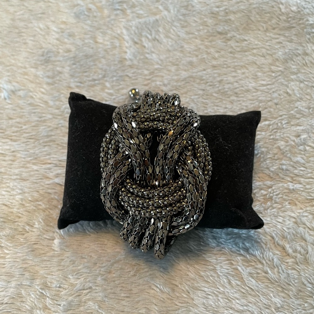 Chic Black Beaded Bracelet